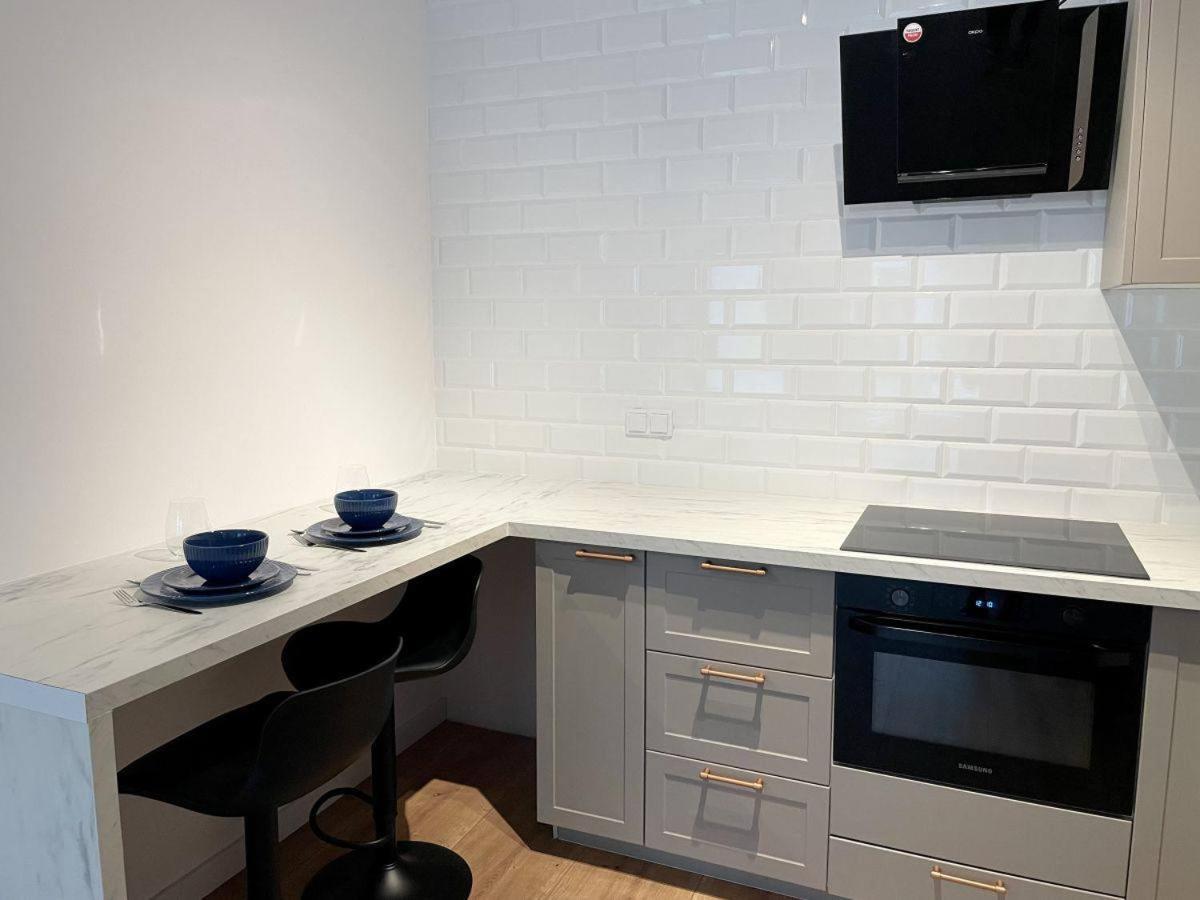 Komfortowe Apartamenty Z Garazem Na Milionowej Łódź Esterno foto